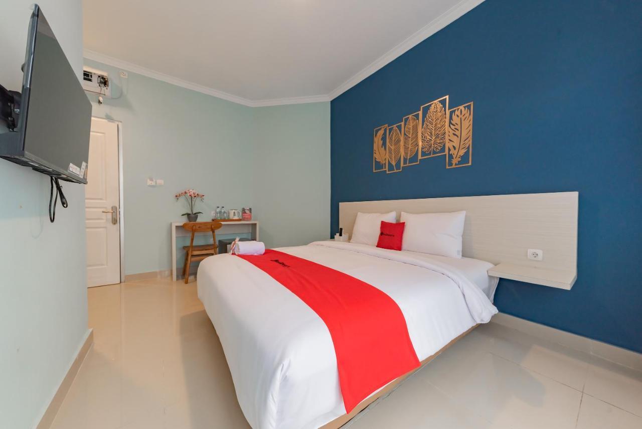 Reddoorz Plus Near Surapati Core Bandung Eksteriør billede