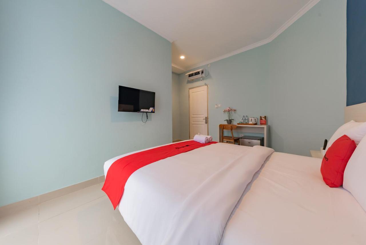 Reddoorz Plus Near Surapati Core Bandung Eksteriør billede