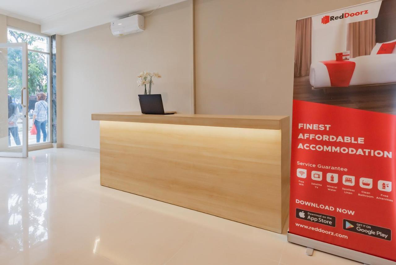 Reddoorz Plus Near Surapati Core Bandung Eksteriør billede